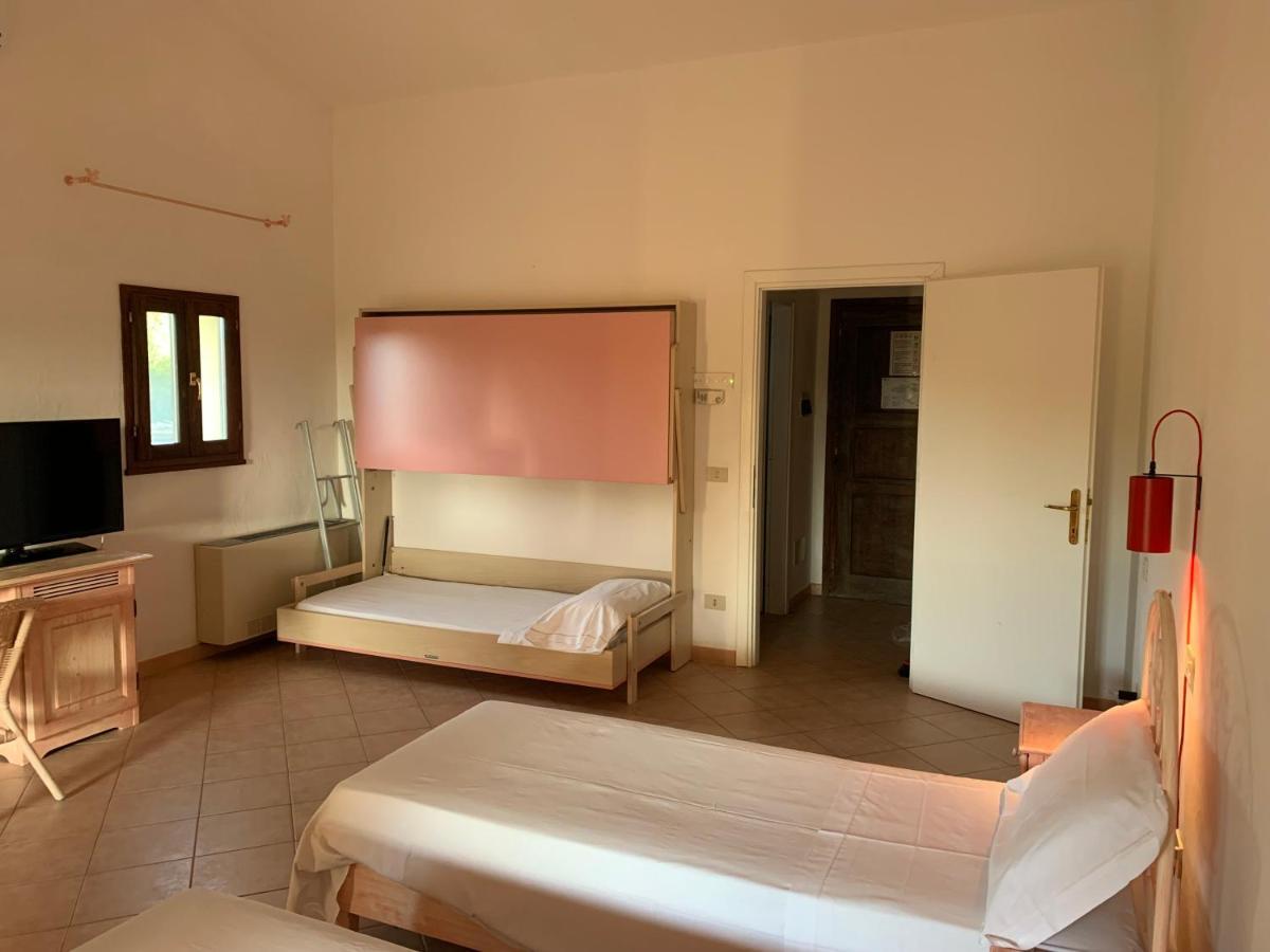 Godo Beach Hotel Baja Sardinia Exterior foto